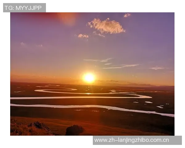 足球明星身材照片全景展示让你领略运动员的完美体态与健美风采